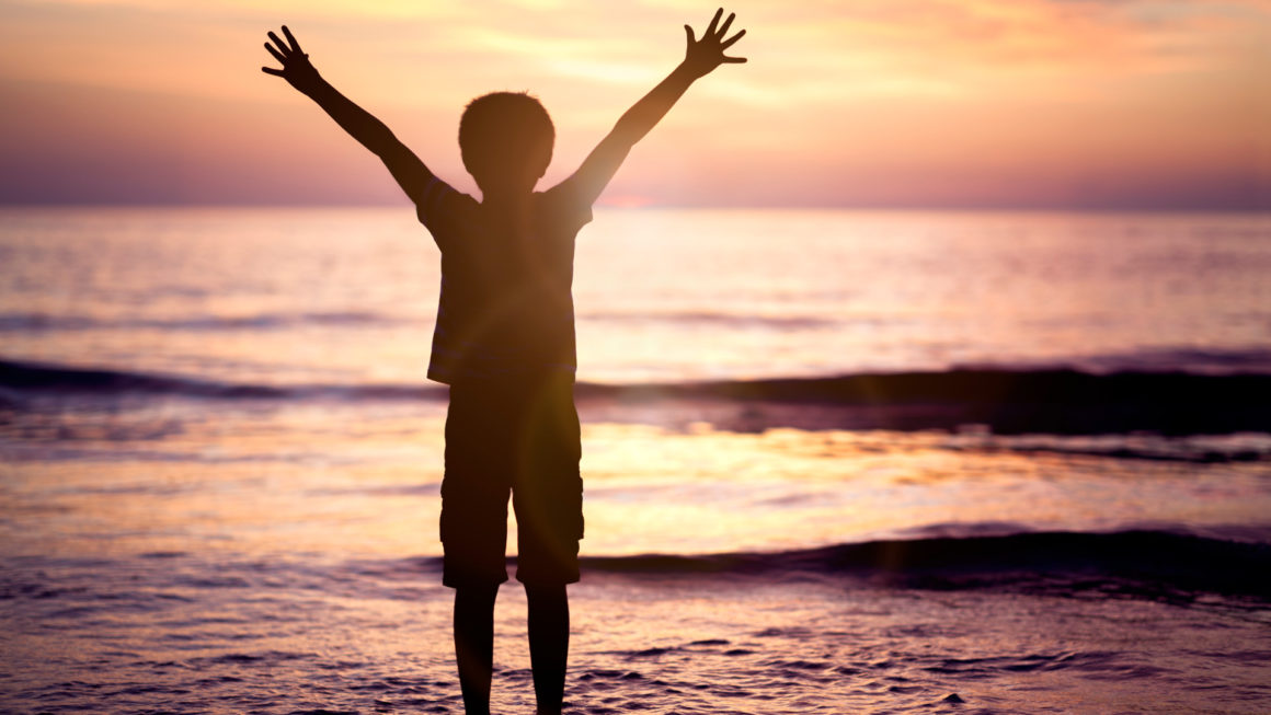 Worship and praise by the sea Teach Children to Love God